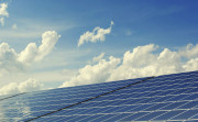 A energia limpa ultrapassa os combust&iacute;veis f&oacute;sseis